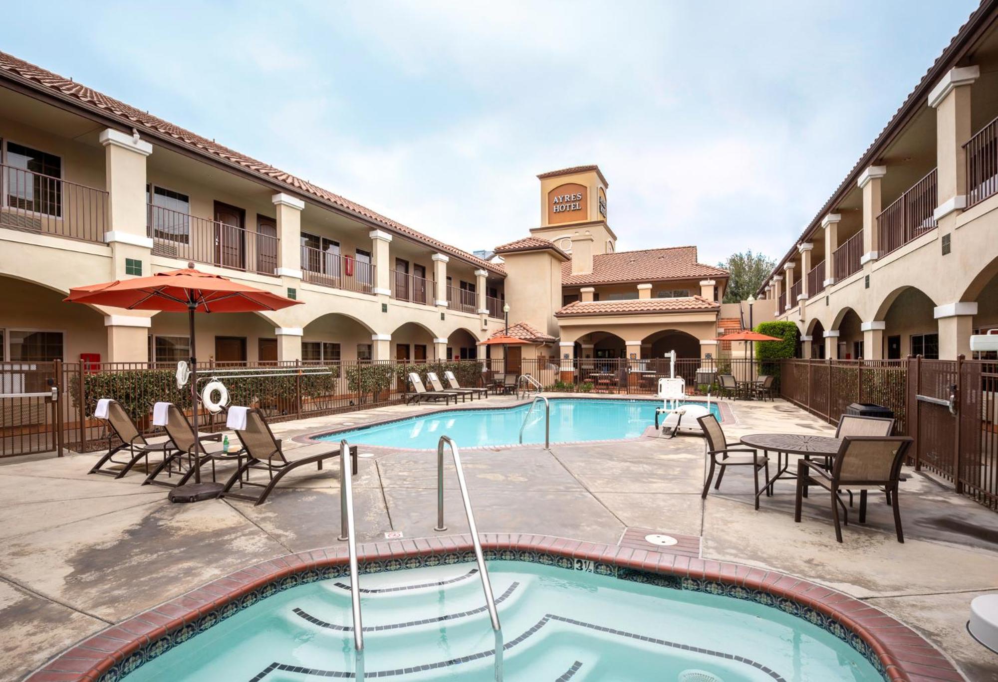 Ayres Hotel Redlands - Loma Linda Exteriér fotografie